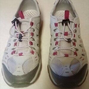 Women's Bass "Sanibel" Sneakers Leather & Fabric Upper Gray w/Fushia 9M